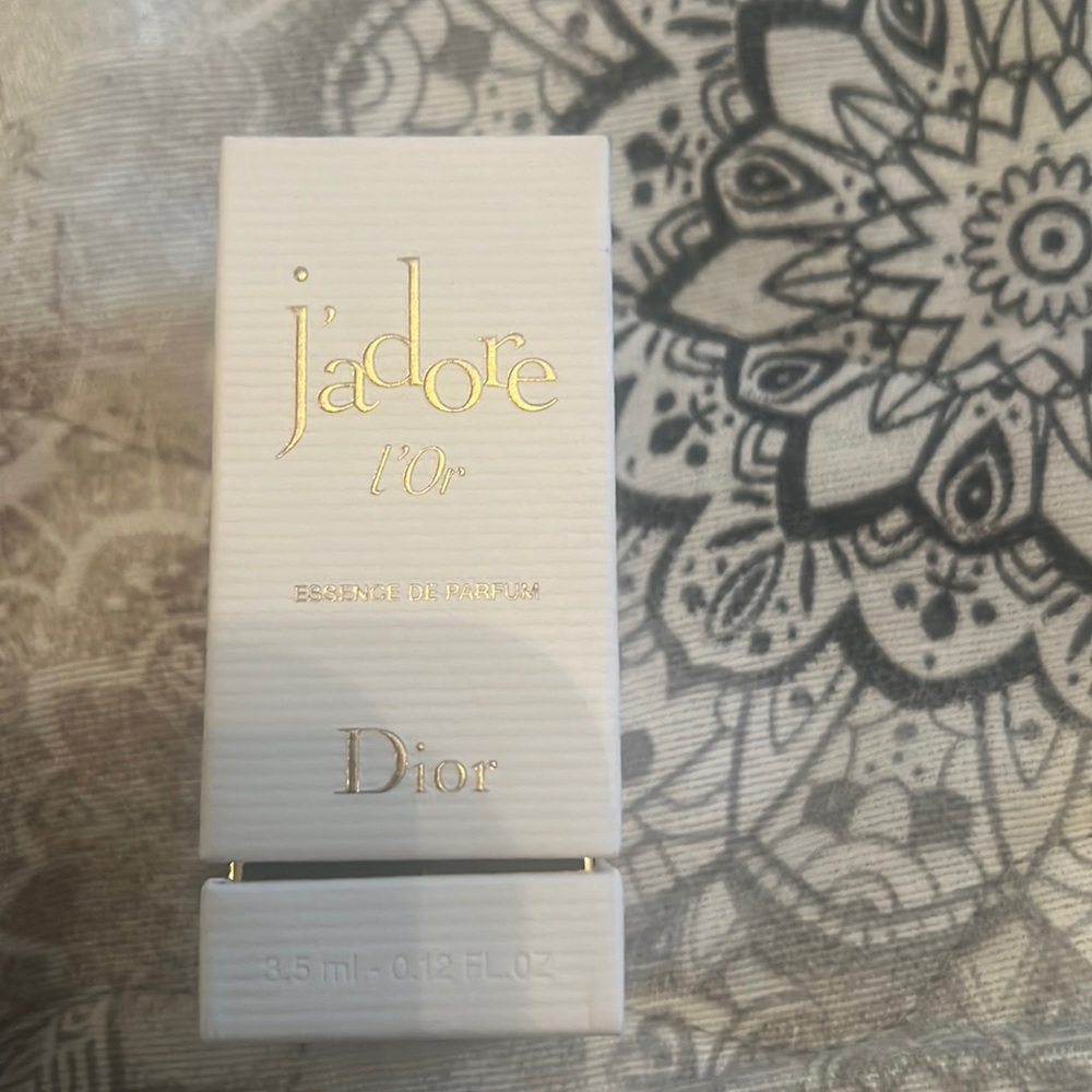 Jadore l’or essence de parfum